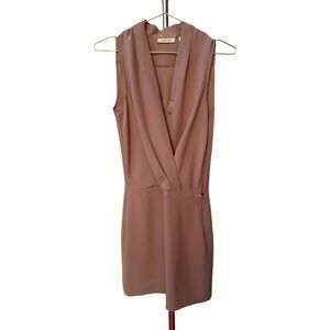 Elegant Sleeveless Dress in Blush